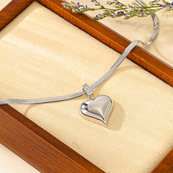 Necklace Titanium Steel Heart Pattern Electroplating Trendy Accessories