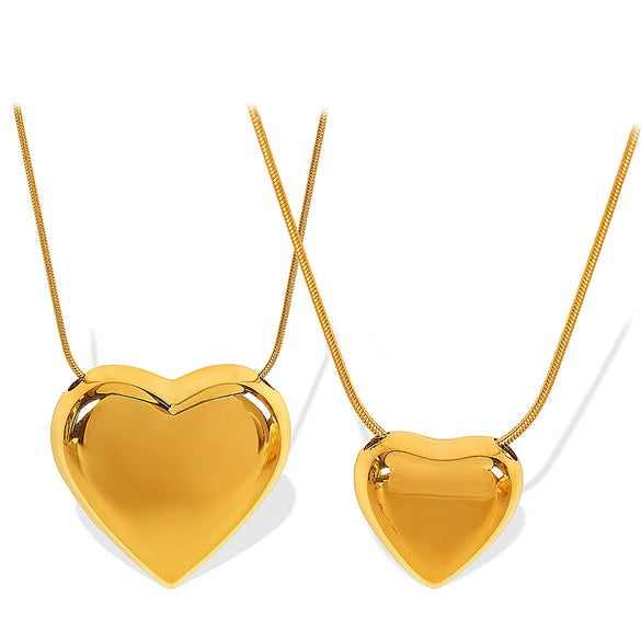 Necklace 316L Stainless Steel Heartshaped Pendant Electroplated Love Collarbone Chain