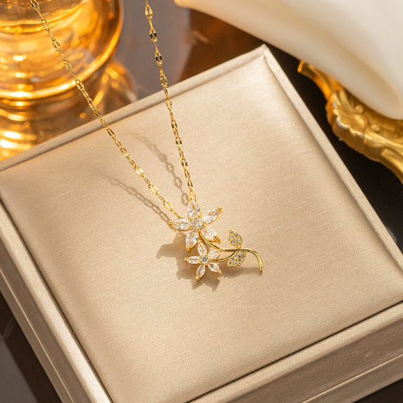 Necklace Titanium Steel Retro Flower Inlaid Zircon Electroplating Water Wave Chain For Women