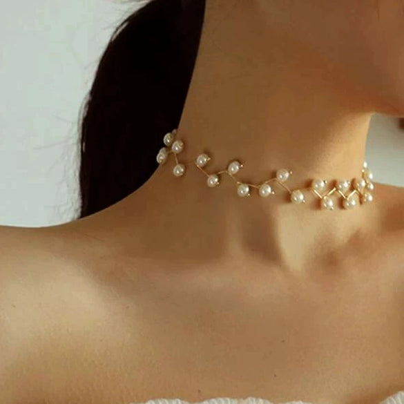 New Creative Retro Simple Drop Shape Pearl And Alloy Clavicle Chain Necklace For Women Set With Pearls