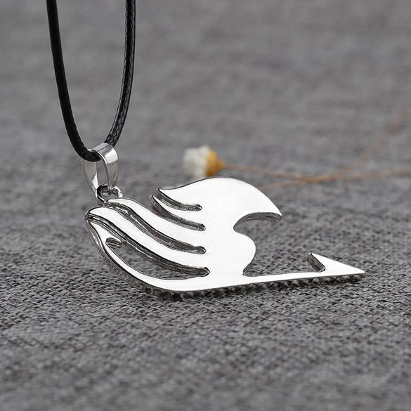 New Fashion Flame Bird Necklace Anime Peripheral Sign Pendant Necklace Wholesale