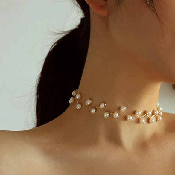 New Fashion Simple Pearl Clavicle Chain Temperament Beach Pearl Neckband Short Necklace