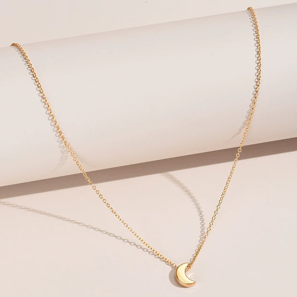 New Fashion Simple Thick Moon Pendant Necklace Retro Geometric Moon Clavicle Chain Women