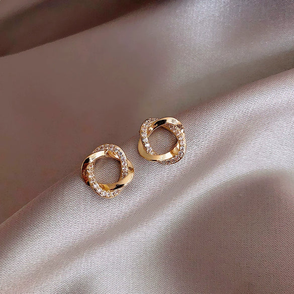 2021 New Fashionable Elegant Women's Silver Electroplated Geometric Earrings