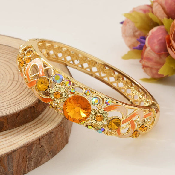 New Style Cloisonné Bracelet In Alloy With Large Circle Cut Out Inlaid With High Grade Diamond And Electroplated
