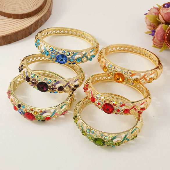 New Style Cloisonné Bracelet In Alloy With Large Circle Cut Out Inlaid With High Grade Diamond And Electroplated