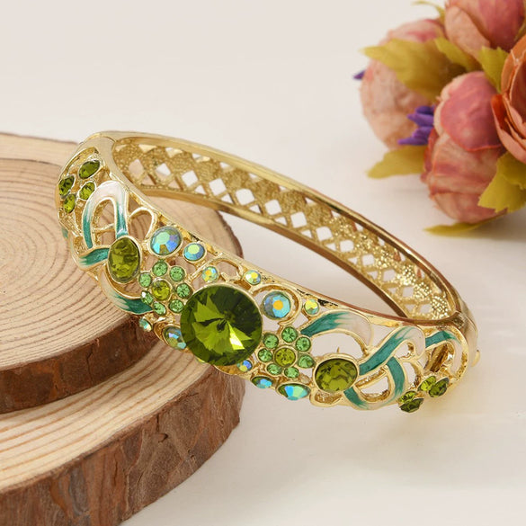 New Style Cloisonné Bracelet In Alloy With Large Circle Cut Out Inlaid With High Grade Diamond And Electroplated