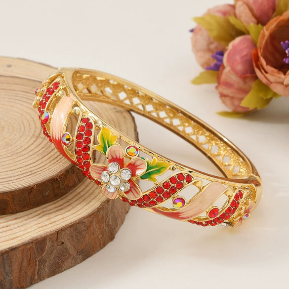 New Style Cloisonné Bracelet In Alloy With Large Circle Cut Out Inlaid With High Grade Diamond And Electroplated