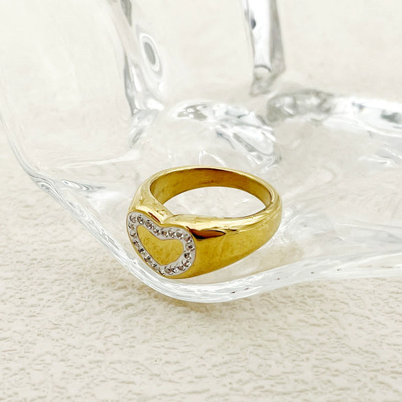 Niche Design White Love Fritillaria Stainless Steel Gold Plated Ring
