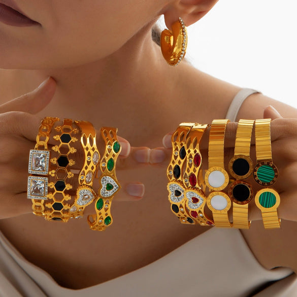 Niche Geometric Hollow 316L Stainless Steel Goldplated Bracelet With Inlaid Diamond Design