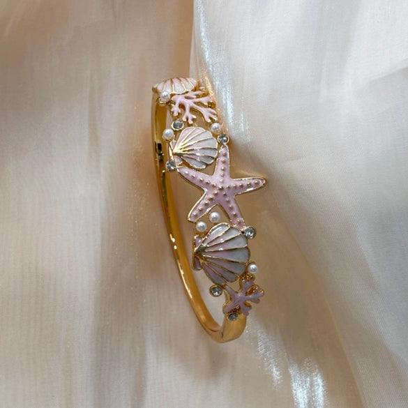 Ocean Theme Enamel Open Bangle Bracelet With Colorful Starfish Seashell And Sea Turtle Motifs Plated Decorative Jewelry