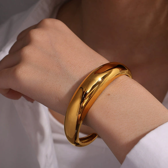Open Cshaped 316L Stainless Steel Bracelet Plated With Gold Simple Geometric Style For Women