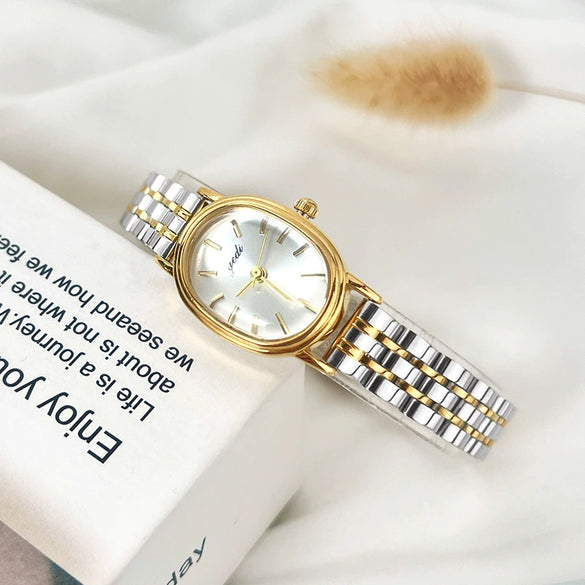 Oval Alloy Band Quartz Watch For Women Light Luxury Retro Style
