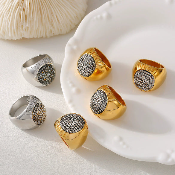 Oval Star Ring Titanium Steel Pvd Plated Geometric Style For Men And Women