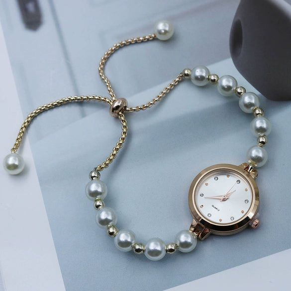 Pearl Alloy Women's Round Dial Fashionable Bracelet Watch With Spiral Crown And Stainless Steel Onepiece Buckle
