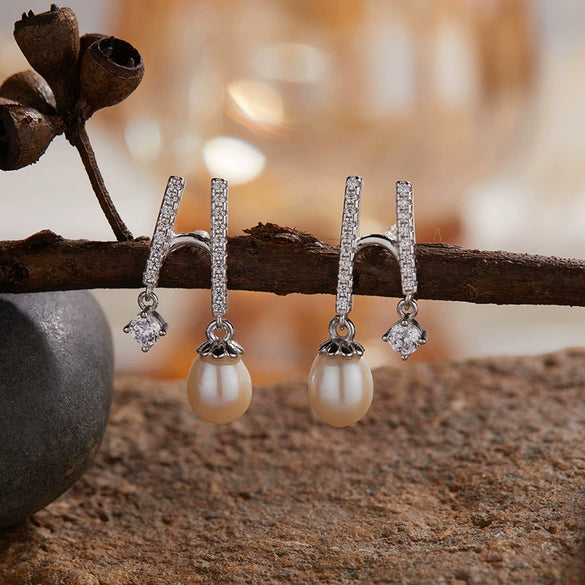 Pearl And S925 Sterling Silver Earrings Light Luxury Geometric Style With Gems