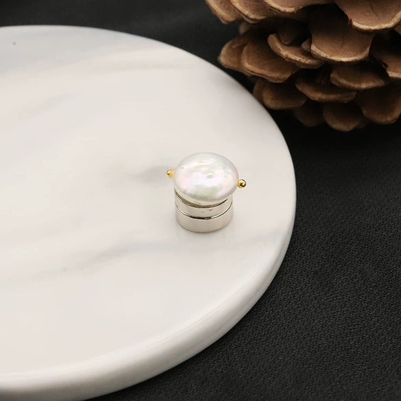 Pearl Baroque Geometric Female Brooch Electroplating Design
