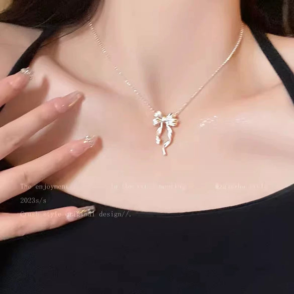Pearl Butterfly Alloy And Copper Necklace For Women Electroplated With Bow Tie Insect And Star Shape Patterns