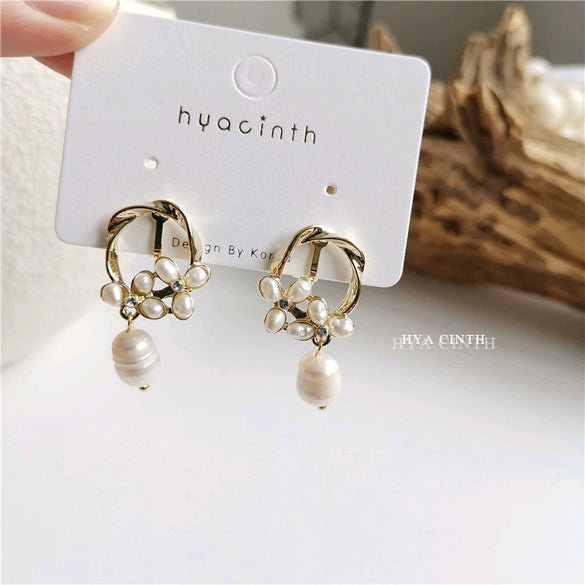 Pearl Earrings Geometric Style Flower Pattern Electroplating For Women