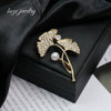 Pearl Inlaid Diamond Brooch Zinc Alloy Electroplating Lady Plants Flowers Style