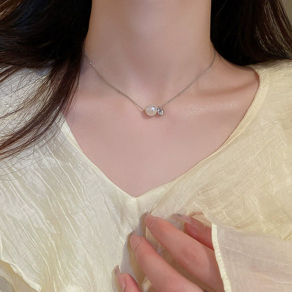 Pearl Necklace For Women Highend Light Luxury Heart Pendant Alloy Electroplating Design