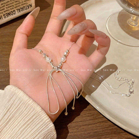 Pearl Necklace Women's Light Luxury Niche Design Clavicle Chain With Bow Pattern Copper Alloy Snake Bone Chain Electroplated