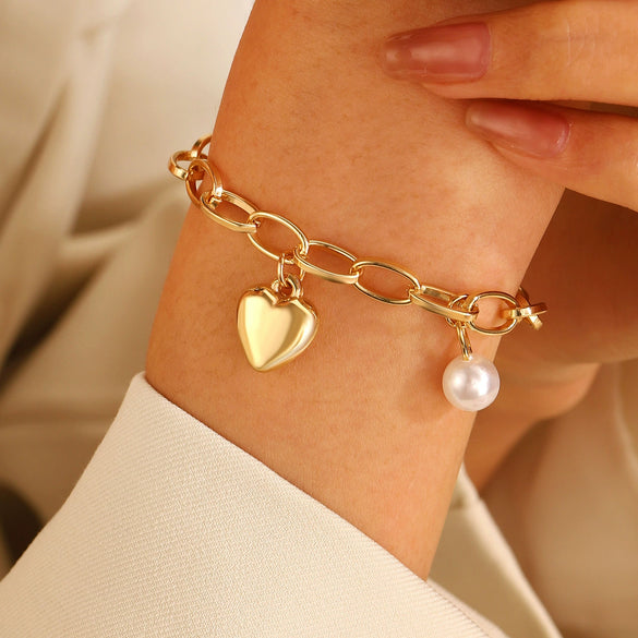 Pearl Pendant Bracelet Zinc Alloy Heart Shape Electroplated For Women