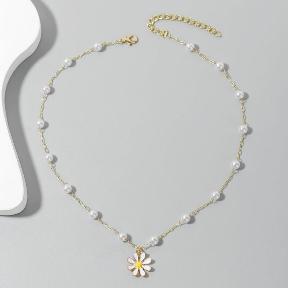 Pearl Pendant Necklace Alloy Material Plant Flowers Style Electroplating For Women