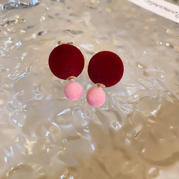 Pearl Round Geometric Alloy Earrings For Women With Gold Electroplated Silver Needle Light Luxury Retro Elegant All Match Design