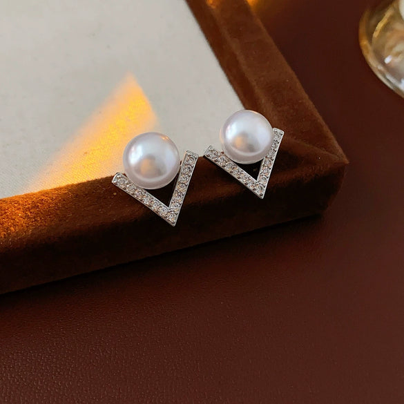 Pearl Zircon Geometric Letter Earrings Set With Pearls For Women French Highend Elegant Fashion Light Luxury