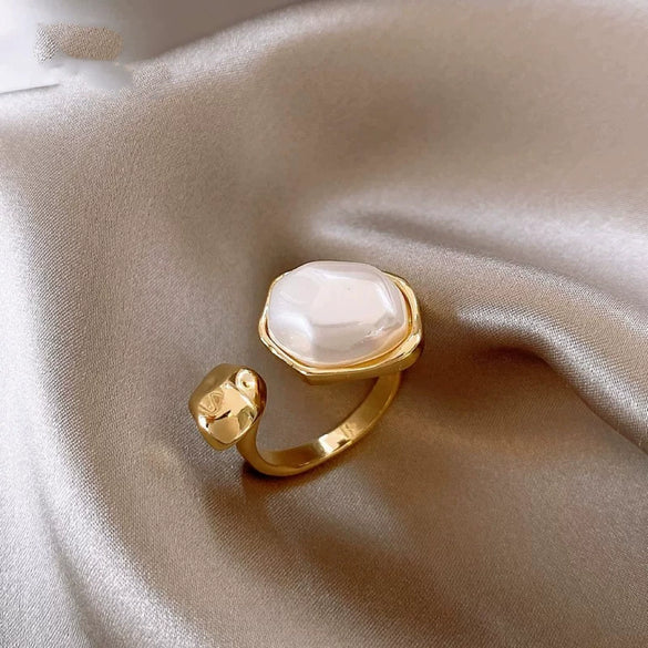 Pearl Zircon Splicing Butterfly Ring Real Gold Electroplated For Women With Animal Pattern