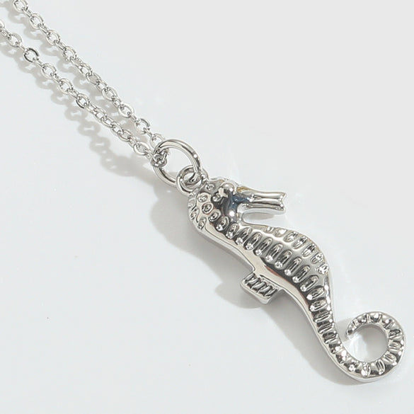 Pendant Clavicle Chain Women Copper Electroplating Heart Shape Seahorse Design Mixed Gemstone Setting