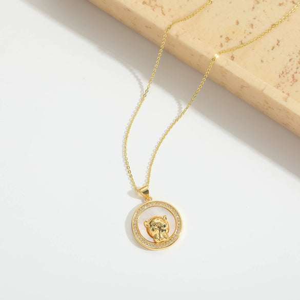 Pendant Clavicle Chain Women Retro Motherofpearl Zircon Inlaid Love Lock Shape Cross Design Copper Electroplating Geometric