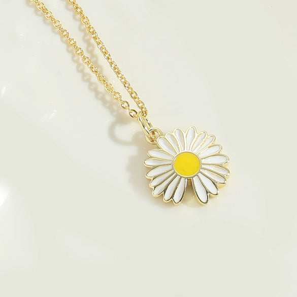 Pendant Necklace Copper Mixed Gemstone Setting Electroplating Daisy Shape Small Fish Design Women's