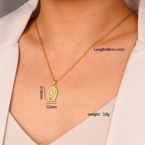 Pendant Necklace Copper Plated Real Gold Light Luxury Geometric Mixed Gemstone Setting Jewelry O Word Chain