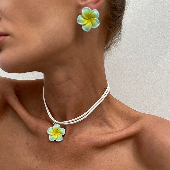 Pendant Necklace Flower Flannel Dripping Oil Clavicle Chain