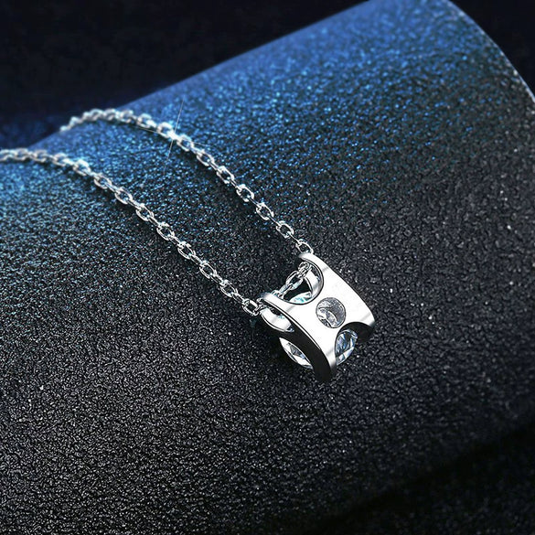 Pendant Necklace Moissanite Simulation Diamond S925 Silver Classic Cow Head Light Luxury