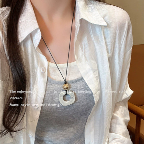 Pendant Necklace Women's Imitation Camel Bone Style Plastic Resin Geometric Polishing Clavicle Chain