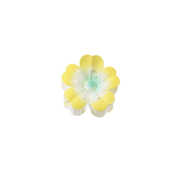 Plastic Heartshaped Petal Hair Clip Minimalist Style Painted Design Women's Hair Accessory