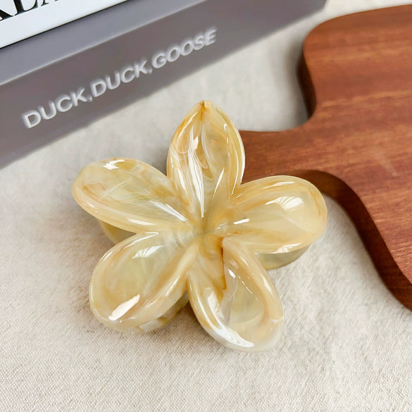 Plastic Resin Handmade Flower Hair Clip For Girls