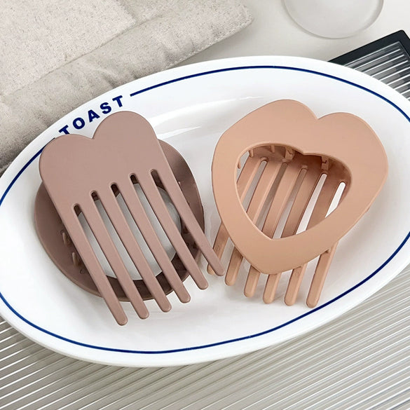 Plastic Resin Love Shape Women's Hairpin Duckbill Clip With Baking Paint Simple Geometric Headwear Hair Accessories