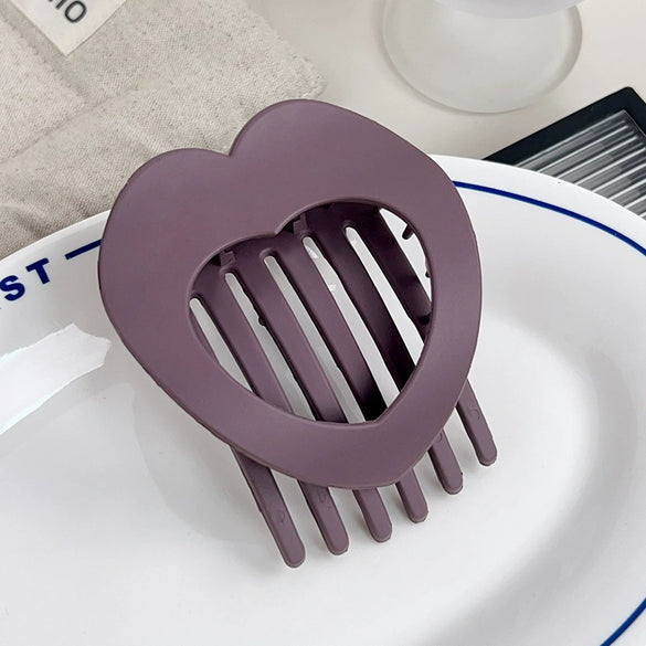 Plastic Resin Love Shape Women's Hairpin Duckbill Clip With Baking Paint Simple Geometric Headwear Hair Accessories