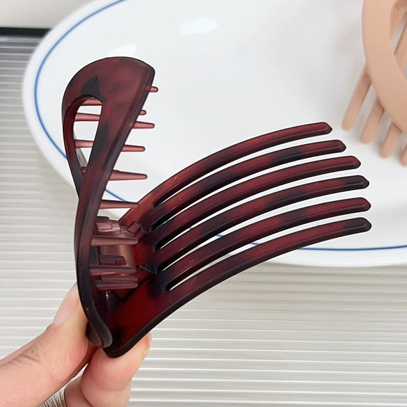Plastic Resin Love Shape Women's Hairpin Duckbill Clip With Baking Paint Simple Geometric Headwear Hair Accessories