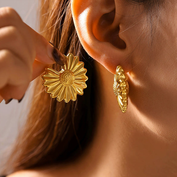 Pleated Wave Chrysanthemum Hollow Asymmetrical Women's Earrings Titanium Steel 18K Gold Plated Geometric Style Electroplated