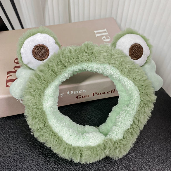 Plush Handmade Cartoon Animals Women's Hair Accessories Hairband Hairpin With Frog Strawberry Bear Heart Design