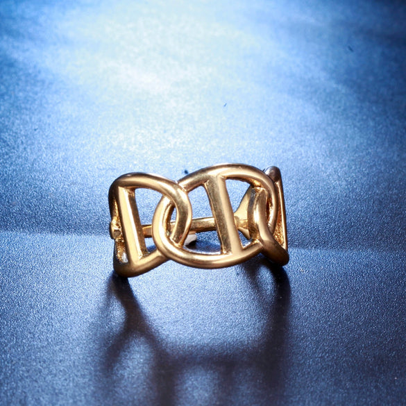 Polished Titanium Steel Hollow Heart Shaped Ring With Geometric Design For Women And Men Retro Elegant Everyday Jewelry