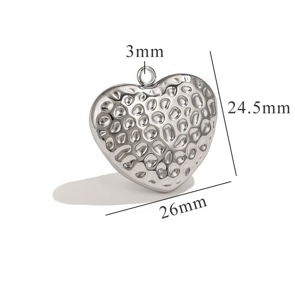 Polished Titanium Steel Three Dimensional Love Hollow Waterproof Pendant Electroplated Stainless Steel