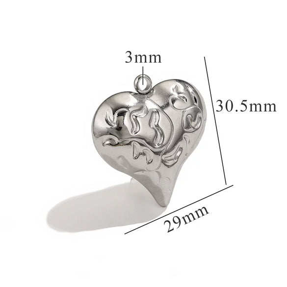 Polished Titanium Steel Three Dimensional Love Hollow Waterproof Pendant Electroplated Stainless Steel
