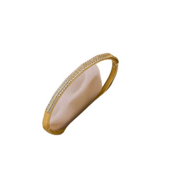Popular Allmatch Elegant Light Luxury Bracelet For Men And Women Copper Electroplated