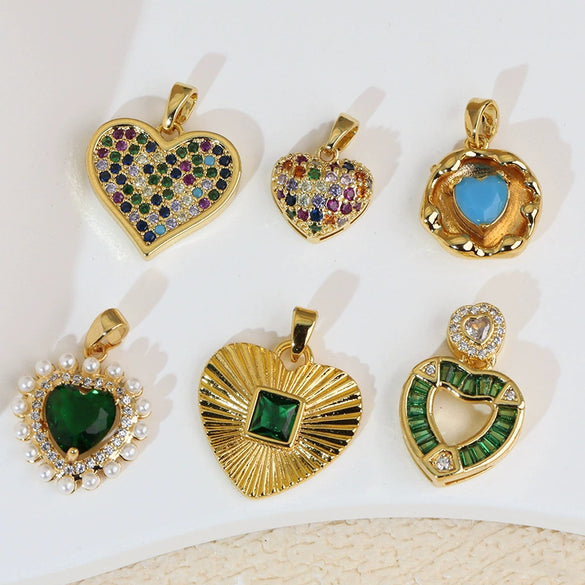 Popular Copper Inlaid Zircon Heart Pendant Necklace With Melon Seed Clasp Electroplated
